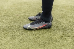 "MACHT UNSERE SCHUHE SAUBER"