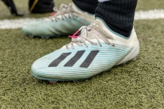 "MACHT UNSERE SCHUHE SAUBER"