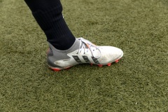 "MACHT UNSERE SCHUHE SAUBER"